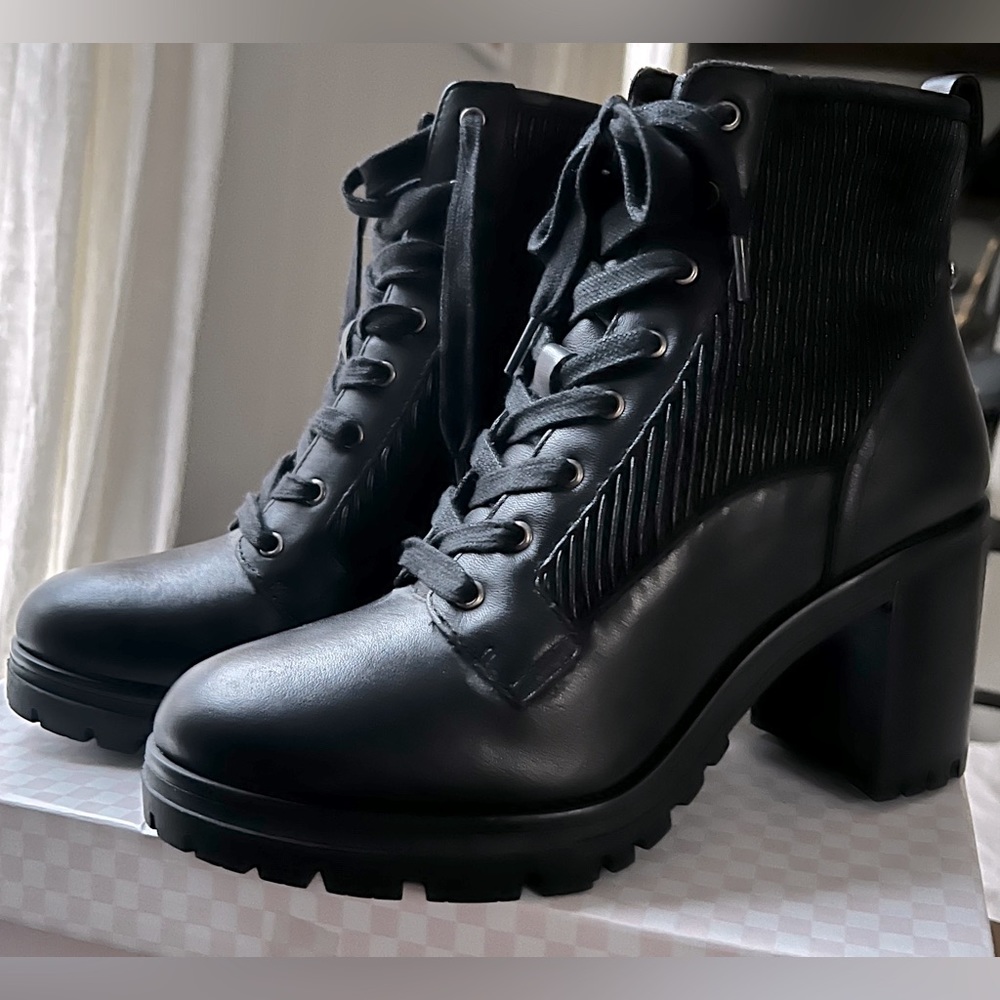 Brand New Vince Camuto Donna Bootie size 7.5